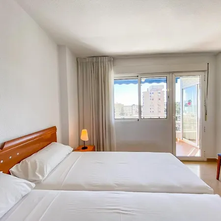 In Costa Del Sol With Sea Views شقة